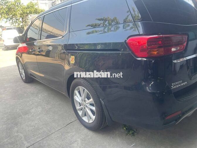 Kia Sedona 2021 Dầu 80.000 Km Đen