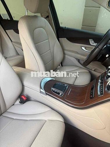 Mercedes Benz GLC 2022 200 4MATIC - 20582 km