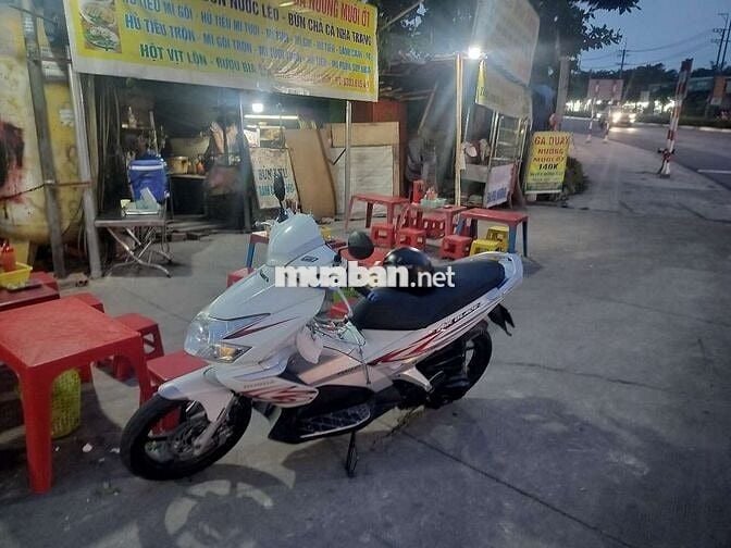 Honda Air Blade Trắng fi