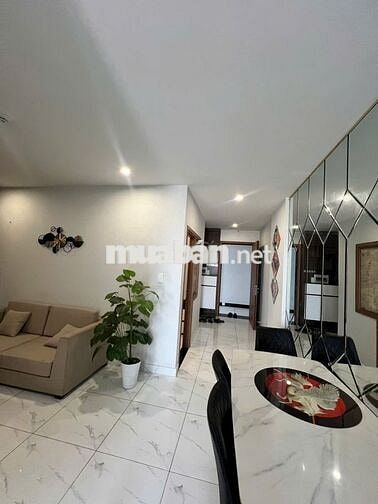 Căn hộ star Tower, TP HCM: có 15 hộ dân ngộp