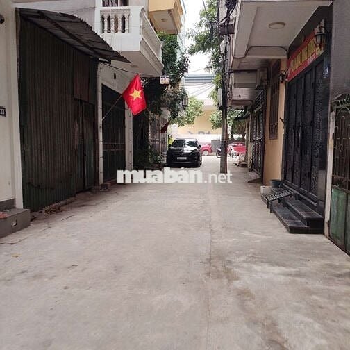 Bán Nhà Phân lô Tô hiệu 50m 5t,ôtô vào nhà,2 mặt ngõ,an sinh tuyệt vời