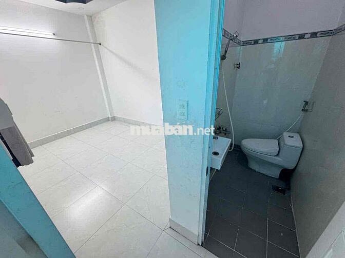 CHO THUÊ PHÒNG STUDIO GIÁ SIÊU RẺ NGAY LIÊN KHU GẦN NGUYỄN THỊ TÚ