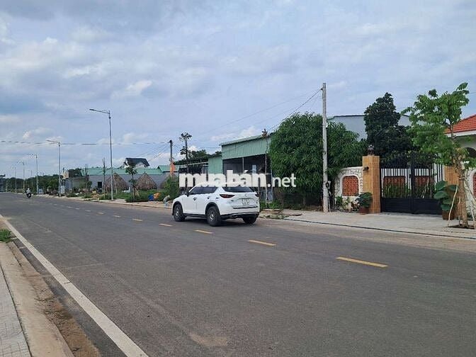 Mặt tiền kinh doanh, buôn bán, xây trọ cho thuê ngay