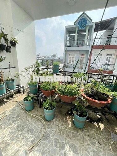 🍀Cho thuê nhà Hương Lộ 2 . Fun nội thất.BTân