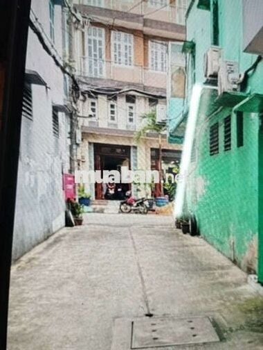 Nhà đẹp có 3 phòng ngủ đúc 2Tâm wa rẻ 