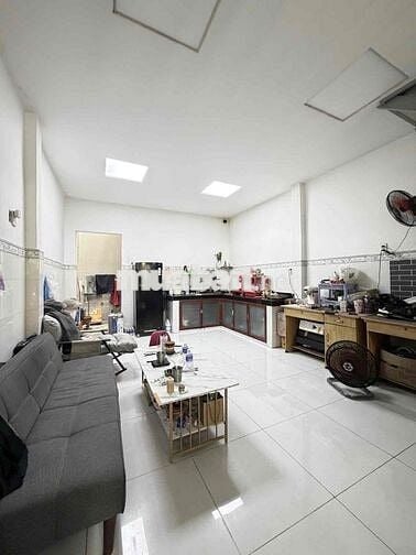 Nhà Đẹp 2 Tầng — Lê Văn Quới Bình Trị Đông 60m2 • 4M x 15M Hướng Đông