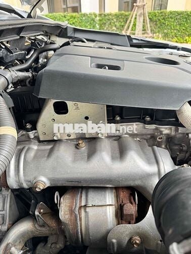 Toyota Hi Lux 2.4 E 2017 Tự động Trắng 70.000km