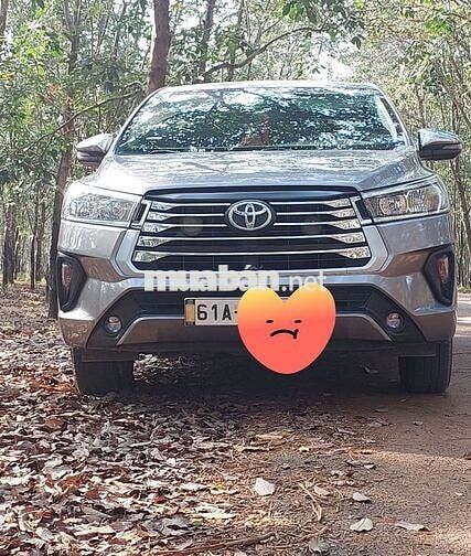 Toyota Innova 2021 Đồng ánh kim 100.000 km