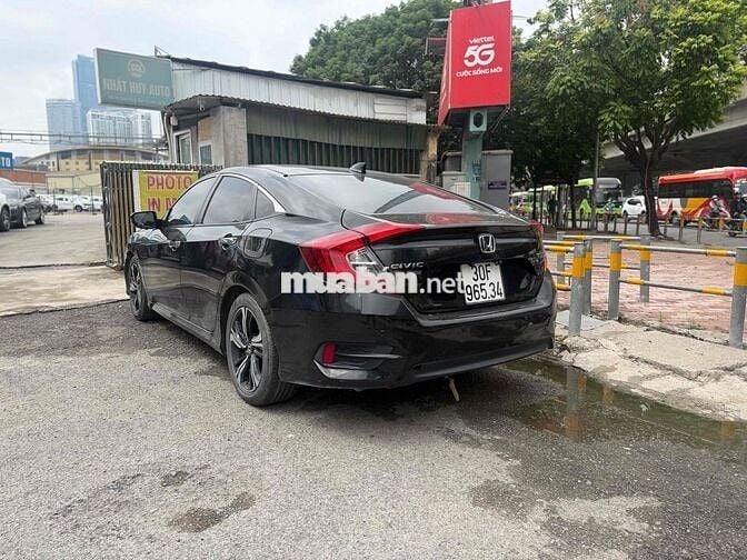 Honda Civic VTEC Turbo Đen Xăng