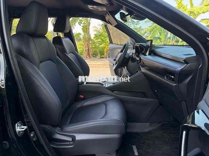Toyota Yaris Cross Hev Xanh đen 2024 30.000km