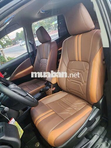 Toyota Innova 2021 Đồng ánh kim 100.000 km