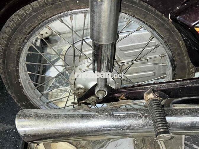 Honda Dream Đen, Trắng Xăng