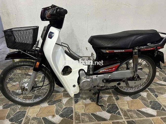 Honda Dream Đen, Trắng Xăng
