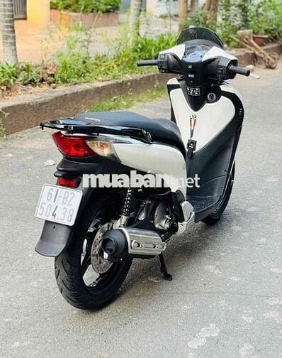 Honda SH 125i nhập ý 2011 Trắng đen spoty