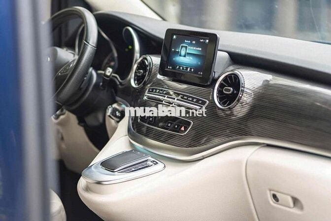 Mercedes V250 Luxury 2021 Xanh cavansite siêu đẹp