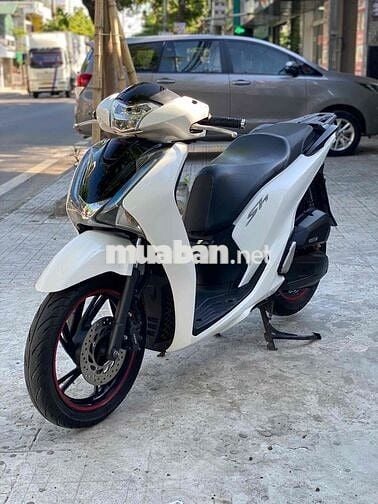 Honda SH Trắng