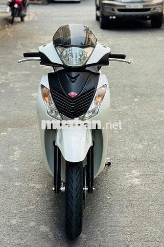 Honda SH 125i nhập ý 2011 Trắng đen spoty
