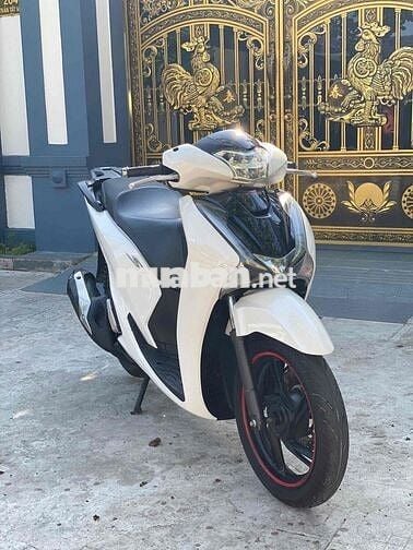 Honda SH Trắng
