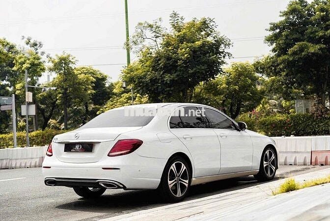 Mercedes E250 facelift 2018 Trắng/ nt nâu giá tốt