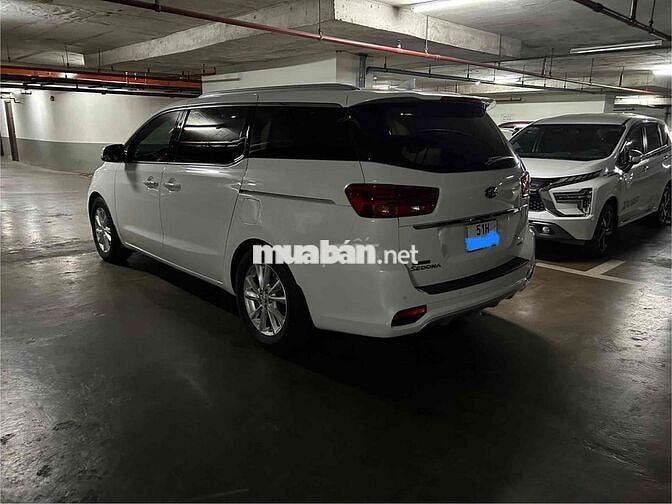 Kia Sedona 2021 3.3 Premium Xăng Trắng 8.200km