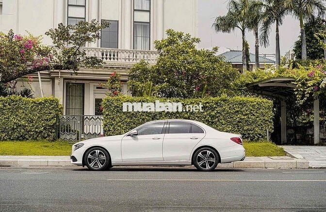 Mercedes E250 facelift 2018 Trắng/ nt nâu giá tốt