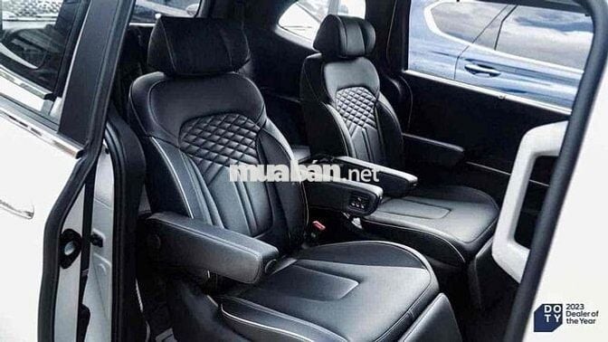 Hyundai Custin  2024 Trắng Số tự động 7 chỗ