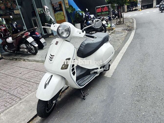 Vespa GTS 125 iGet 124cc Trắng mẫu mới Giá RẺ
