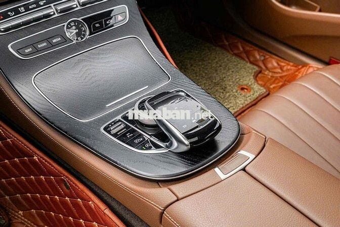 Mercedes E250 facelift 2018 Trắng/ nt nâu giá tốt