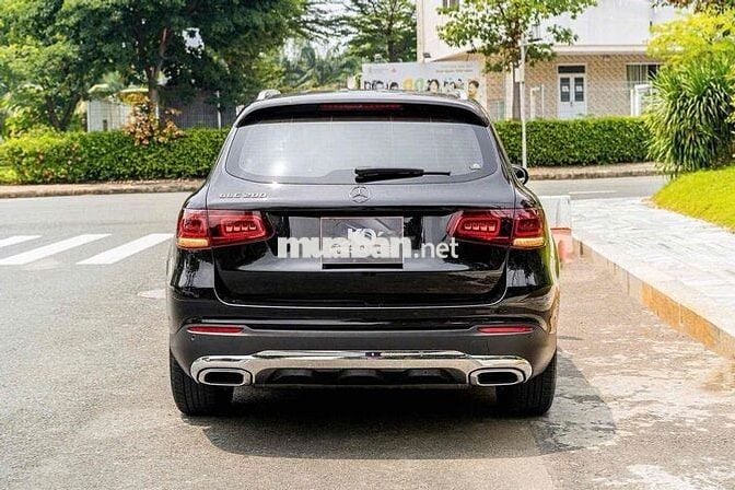 Glc200 facelift model 2021 gầm cao màu đen giá tôt