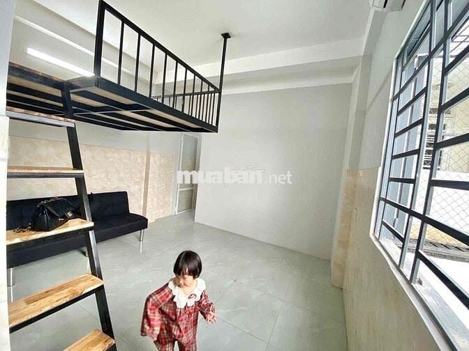 Cho Thuê Phòng Gác Tách Bếp, Máy Lạnh, gần aemall Tân Phú