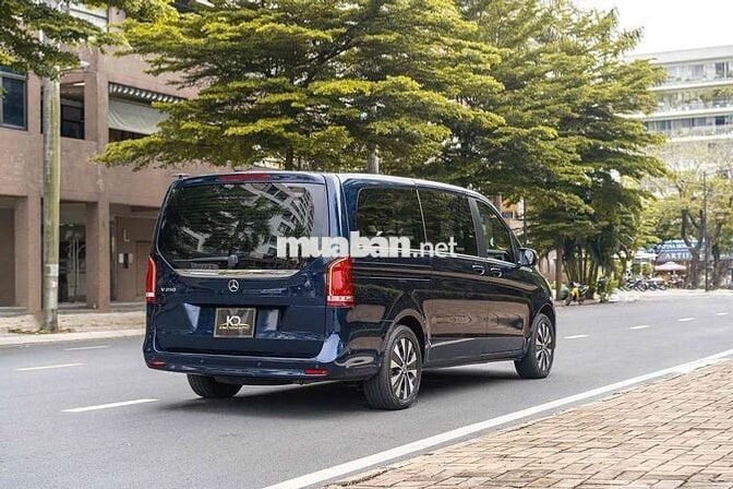 Mercedes V250 Luxury 2021 Xanh cavansite siêu đẹp