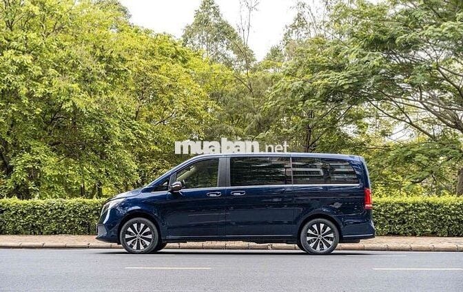 Mercedes V250 Luxury 2021 Xanh cavansite siêu đẹp