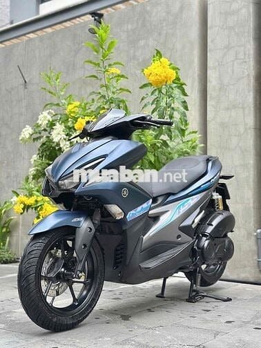 Yamaha NVX Xám đen
