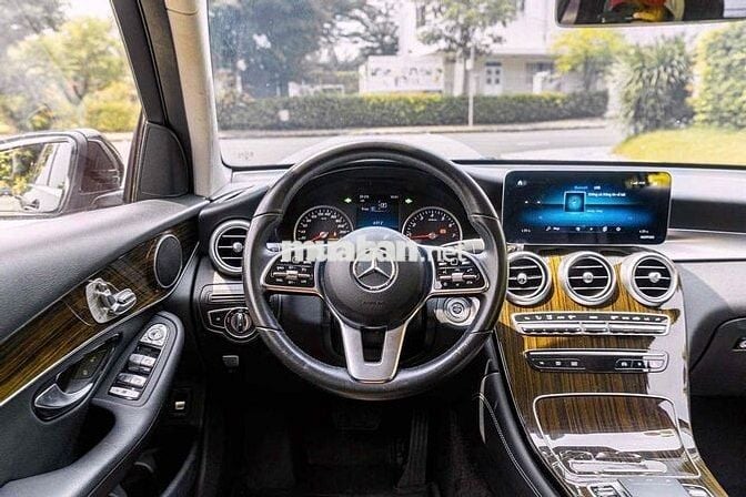 Glc200 facelift model 2021 gầm cao màu đen giá tôt