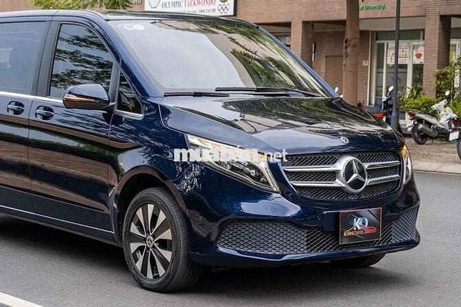 Mercedes V250 Luxury 2021 Xanh cavansite siêu đẹp