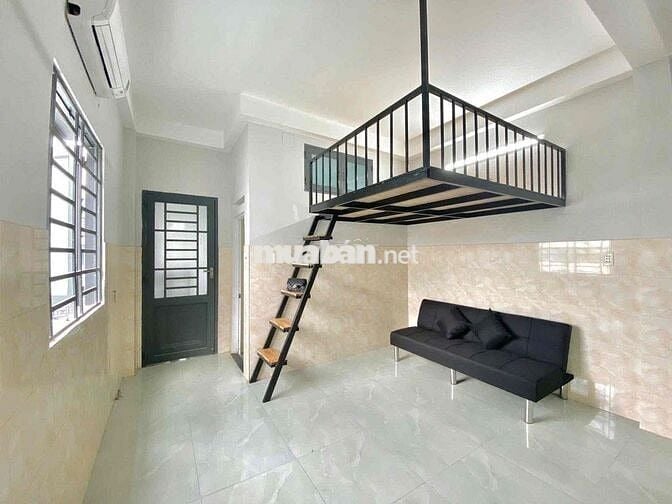 Cho Thuê Phòng Gác Tách Bếp, Máy Lạnh, gần aemall Tân Phú