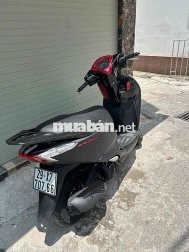 Honda Lead 125 Khoá khiển, đèn LED màu Đen