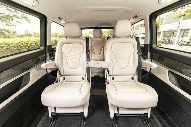 Mercedes V250 Luxury 2021 Xanh cavansite siêu đẹp