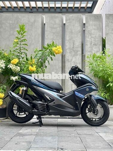 Yamaha NVX Xám đen
