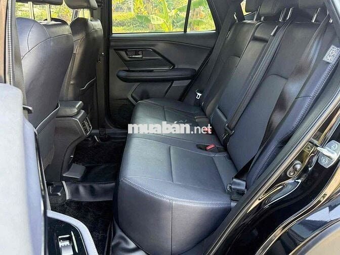 Toyota Yaris Cross Hev Xăng điện 2024 30.000km Đen