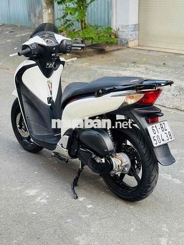 Honda SH 125i nhập ý 2011 Trắng đen spoty