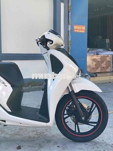 Honda SH Trắng