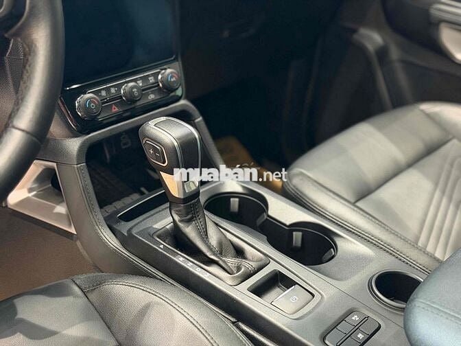 Ford Everest PLA 2022 Trắng 7 chỗ