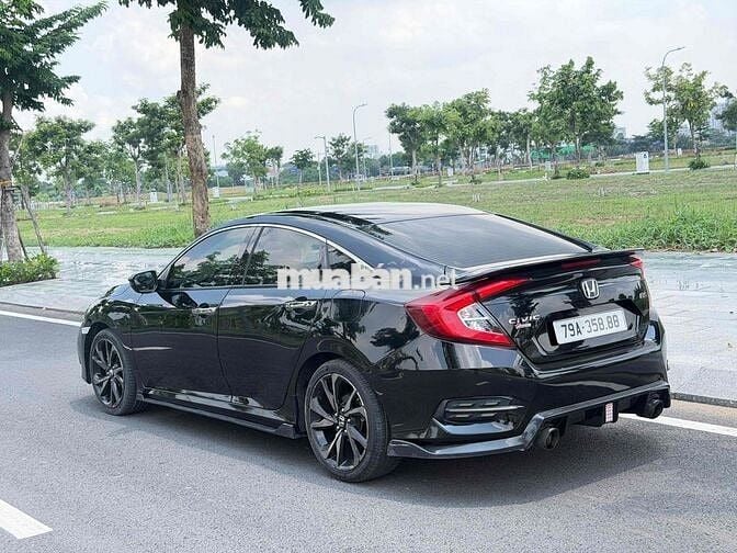 Honda Civic RS 2021 Đen 70000 km