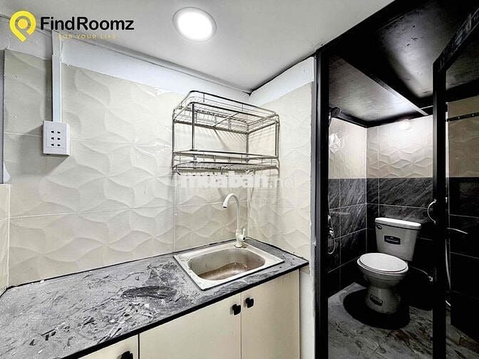 PHÒNG MỚI XÂY CÓ MÁY LẠNH NGAY CHỢ HẠNH THÔNG TÂY