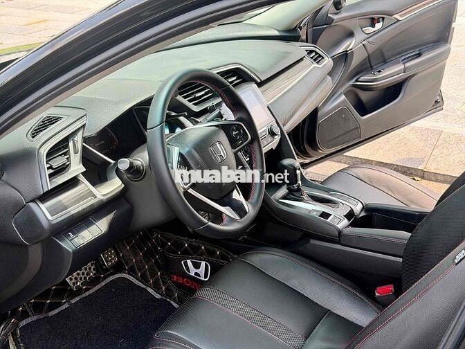 Honda Civic RS 2021 Đen 70000 km