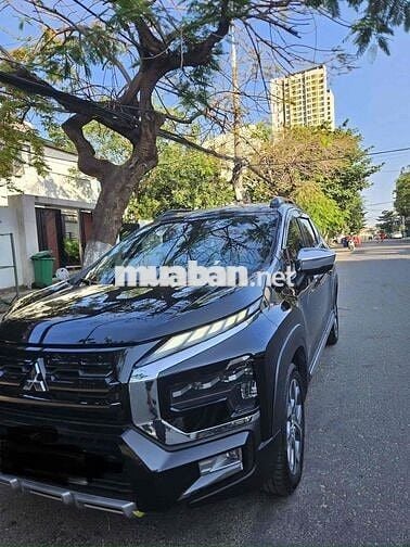 Mitsubishi Xpander Cross 2024 7 chỗ Tự động Đen