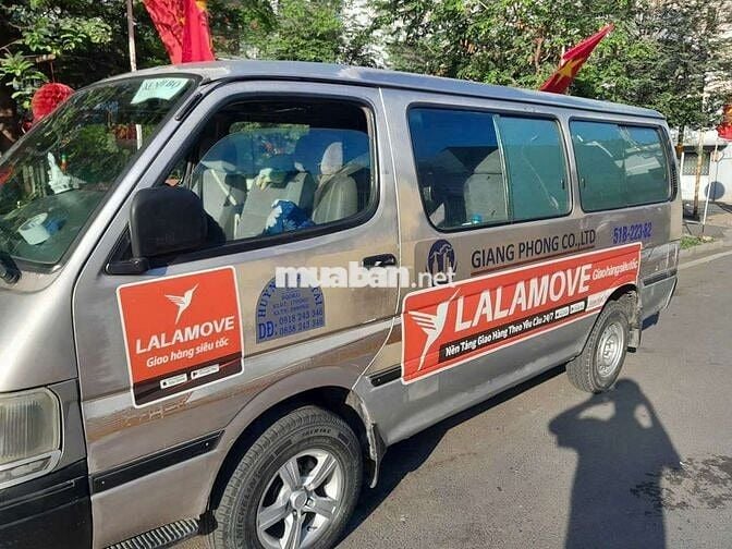 Toyota Hiace 2003 Bạc Xăng Việt Nam