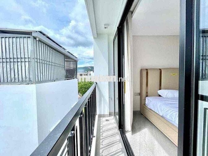 Cho thuê căn hộ 1PN ban công full nội thất ngay Vạn Hạnh Mall Quận 10