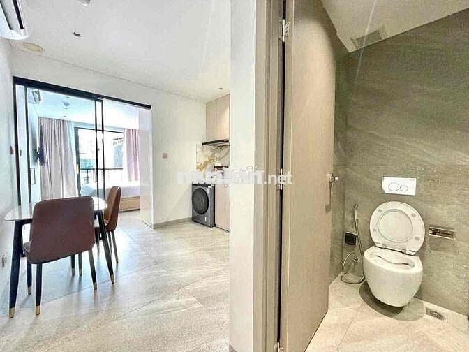 Cho thuê căn hộ 1PN ban công full nội thất ngay Vạn Hạnh Mall Quận 10